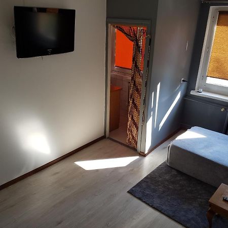 Mieszkanie Jednopokojowe Boleslawiec W Centrum - Wymagana Kaucja Zwrotna Apartment Luaran gambar